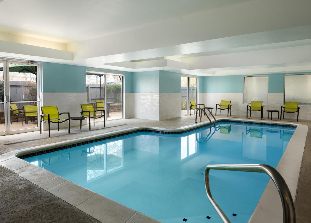 Springhill Suites Kansas City Overland Park Exterior foto