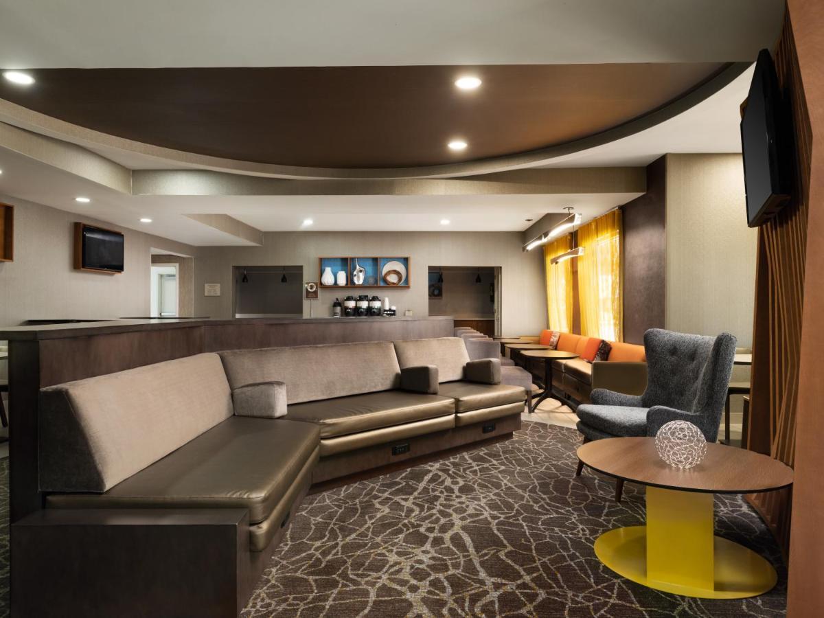 Springhill Suites Kansas City Overland Park Exterior foto
