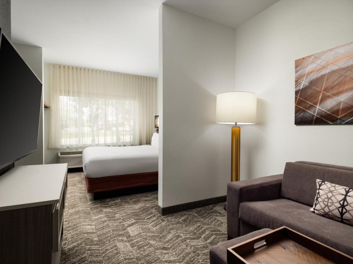 Springhill Suites Kansas City Overland Park Exterior foto