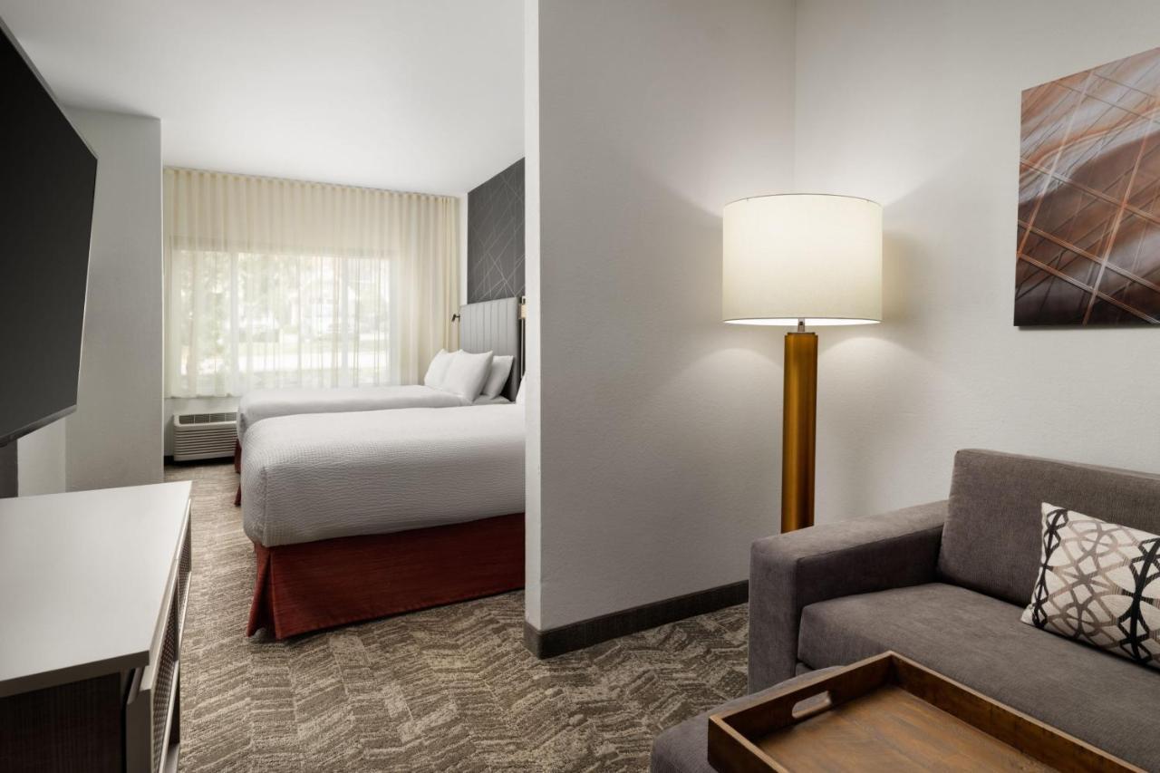 Springhill Suites Kansas City Overland Park Exterior foto
