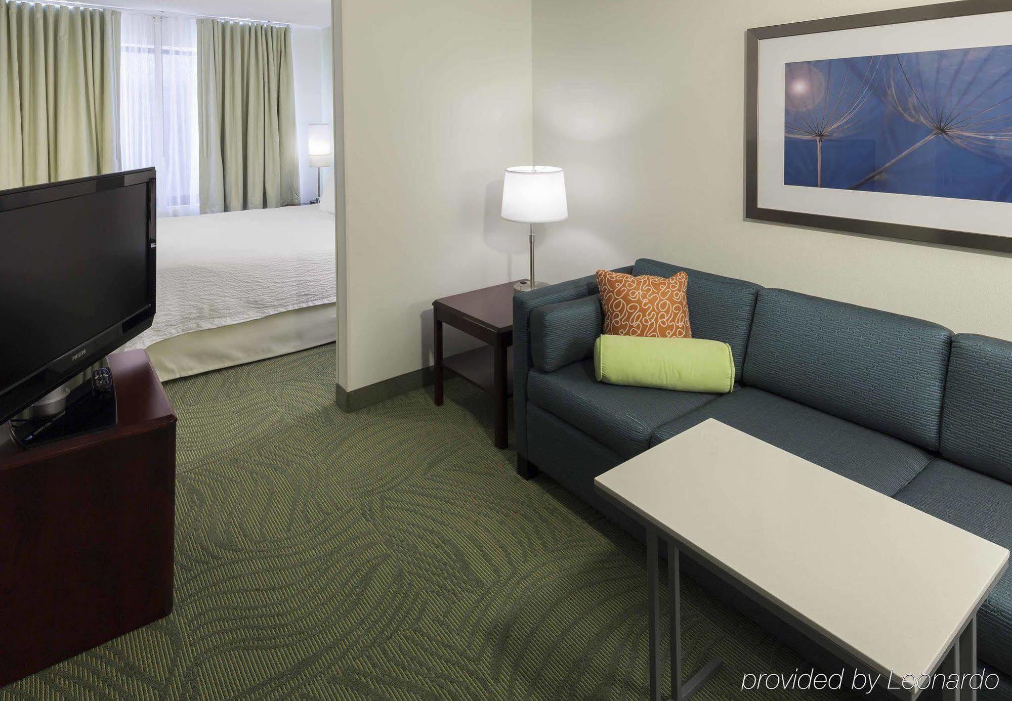 Springhill Suites Kansas City Overland Park Exterior foto